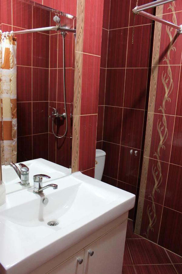 Villa Gala Скопье Экстерьер фото